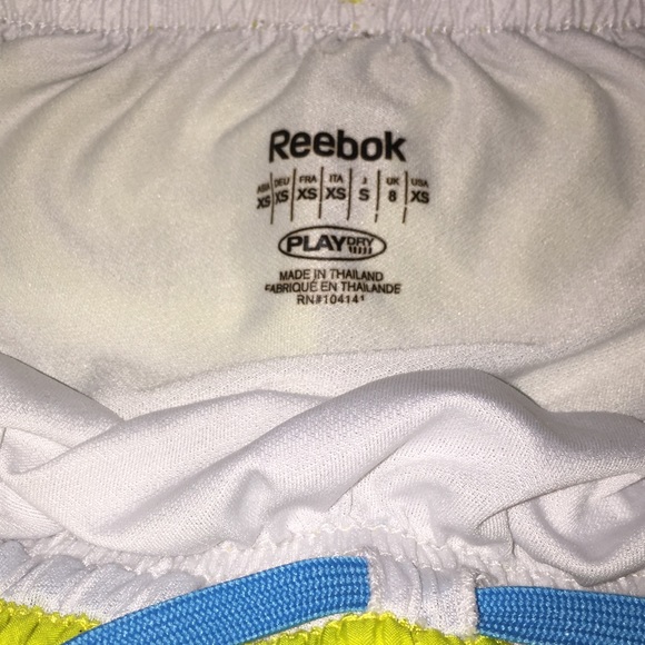 Athletic shorts - Picture 3 of 3